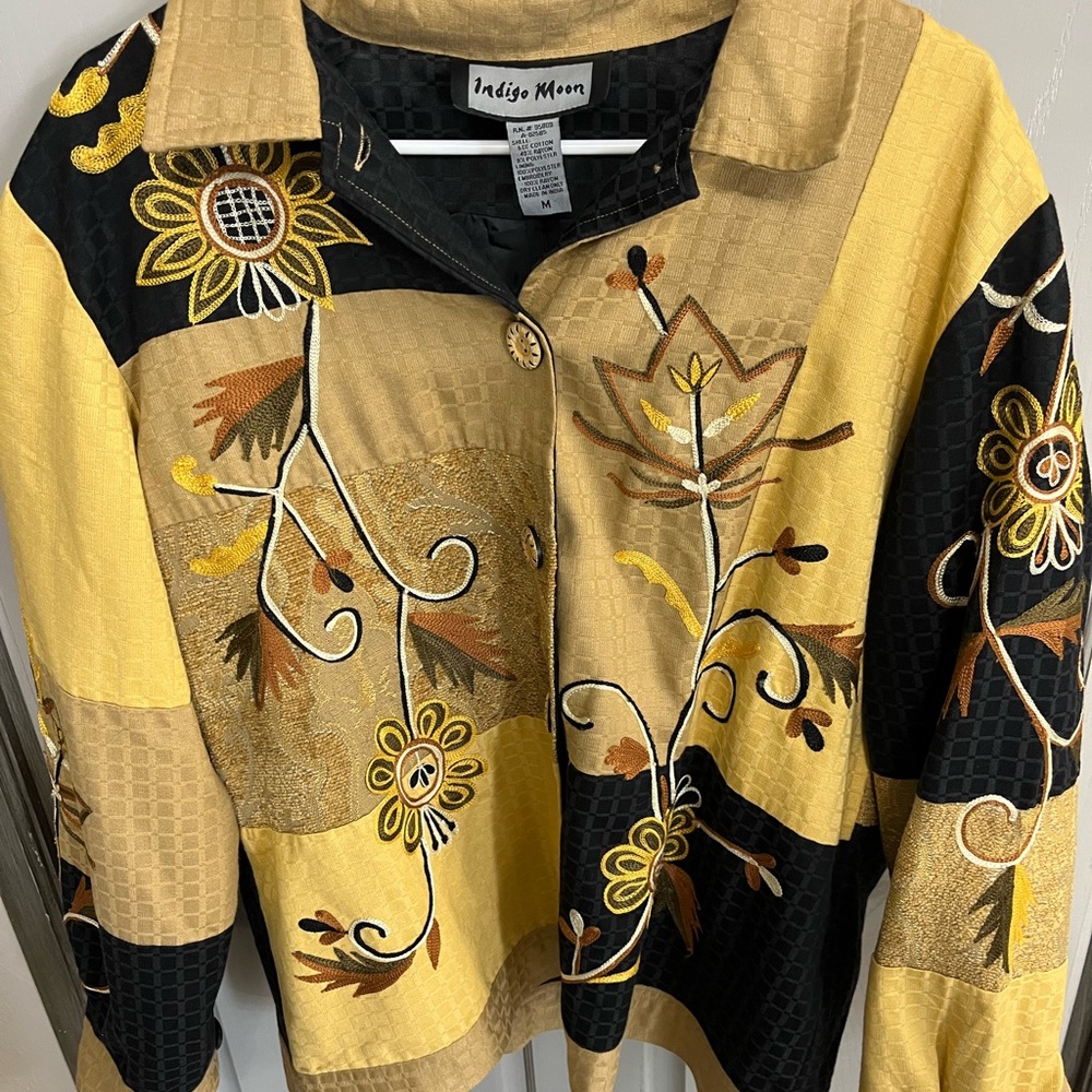 Indigo Moon Floral Embroidered Jacket - Black and Gold